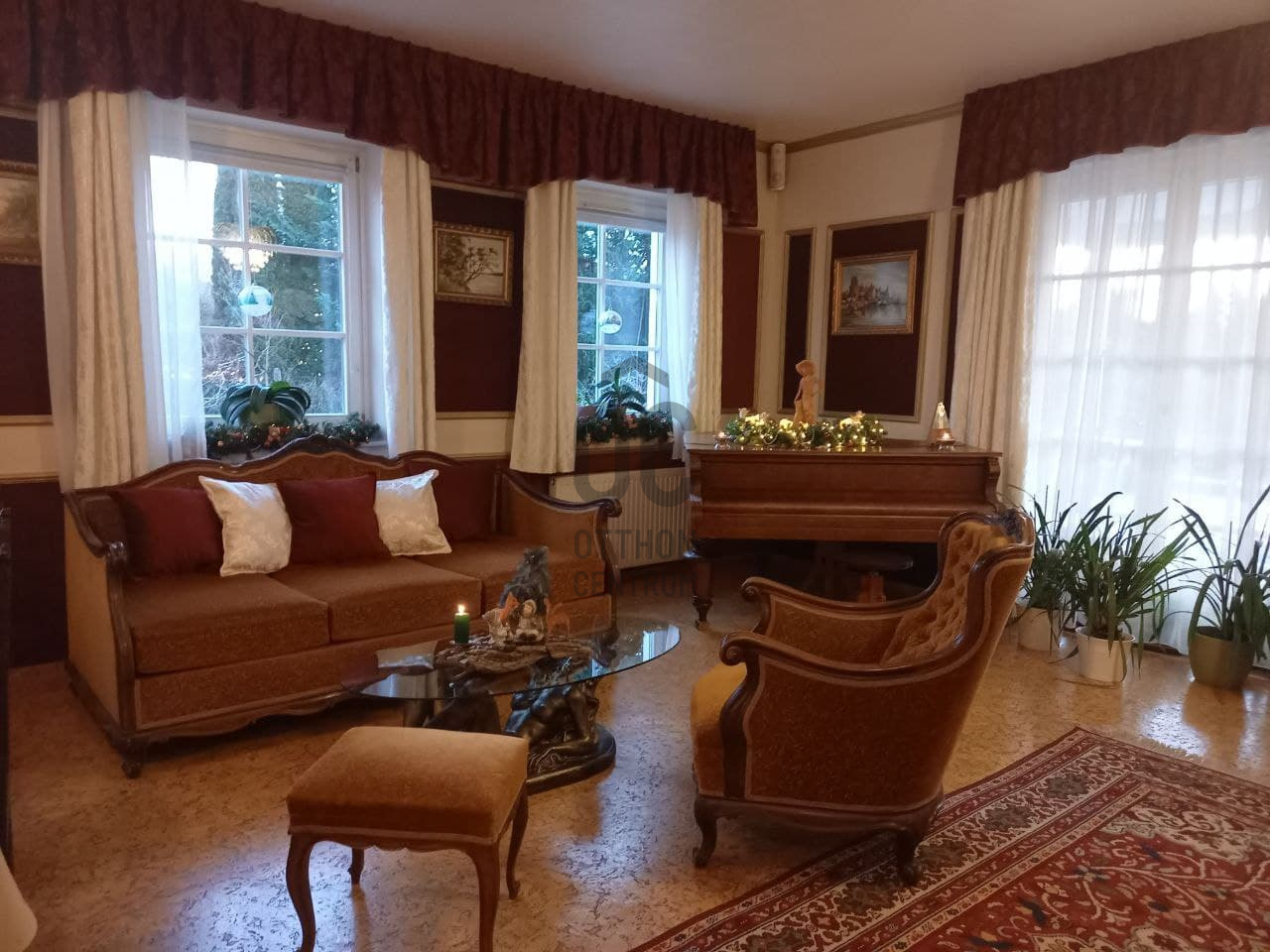 Gallery zoom image