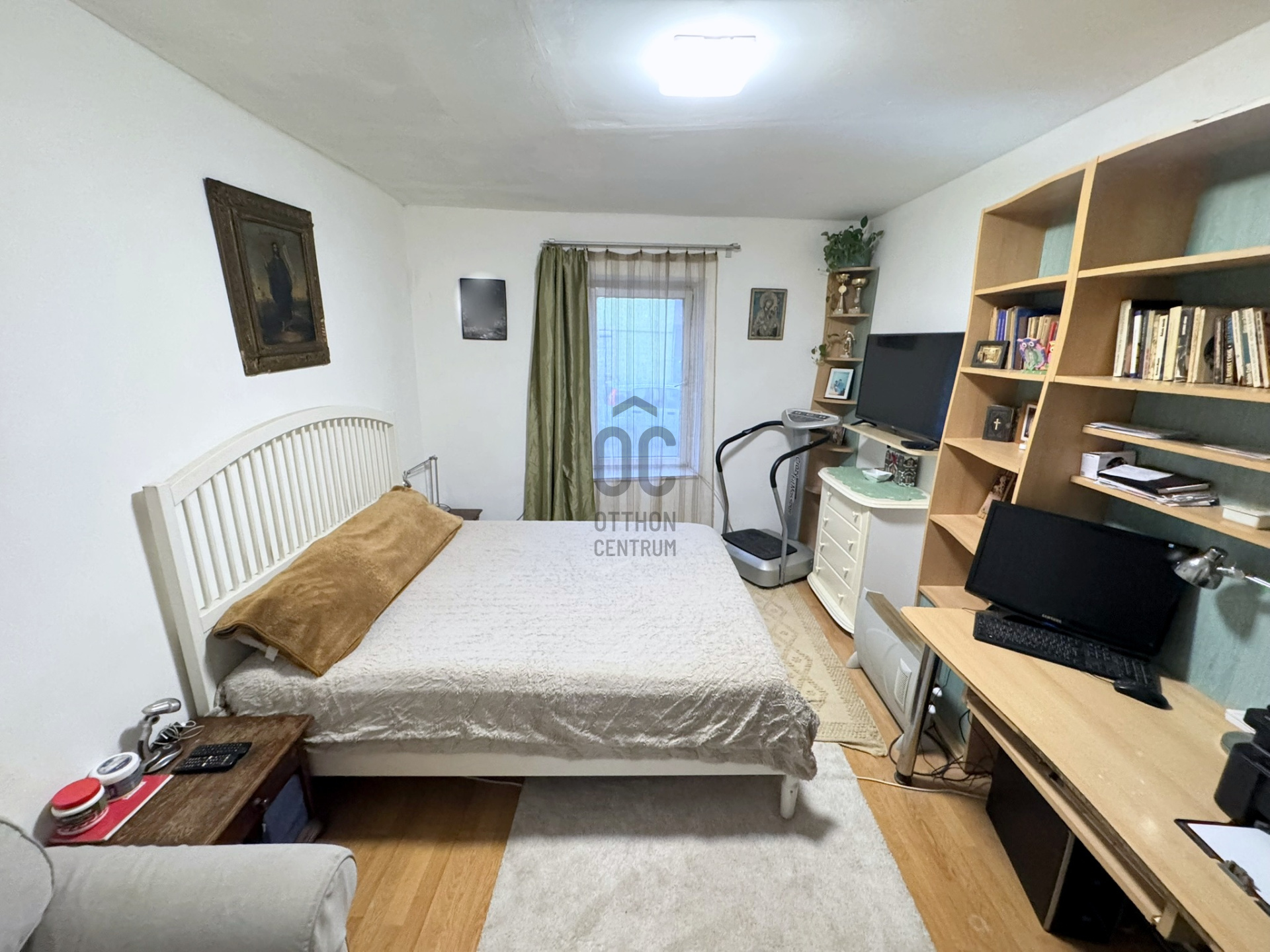 Gallery zoom image