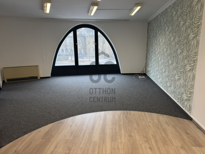 Üzlethelyiség · 69 m² · 160.000 Ft