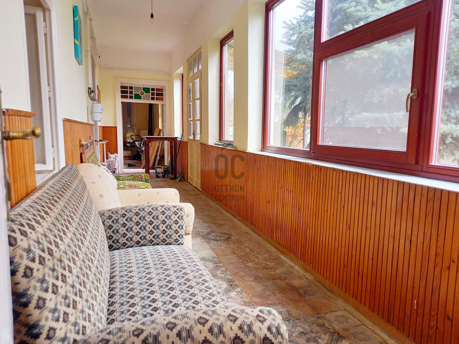 Gallery zoom image