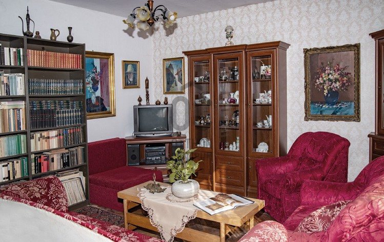 Gallery zoom image