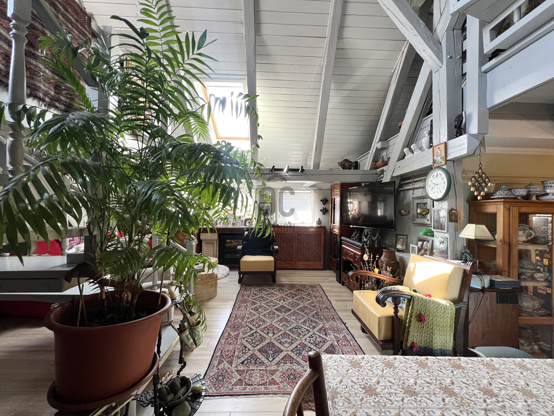 Gallery zoom image
