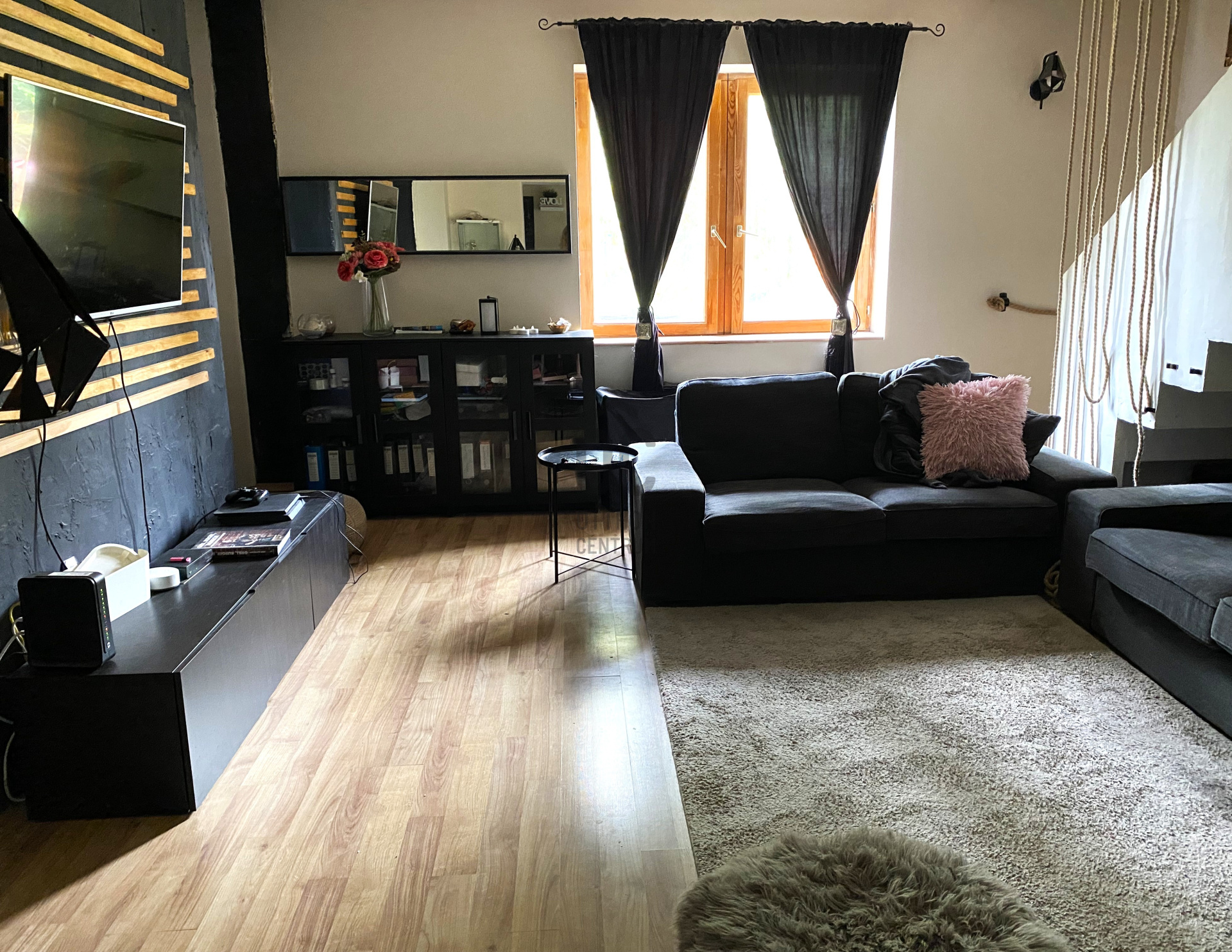 Gallery zoom image