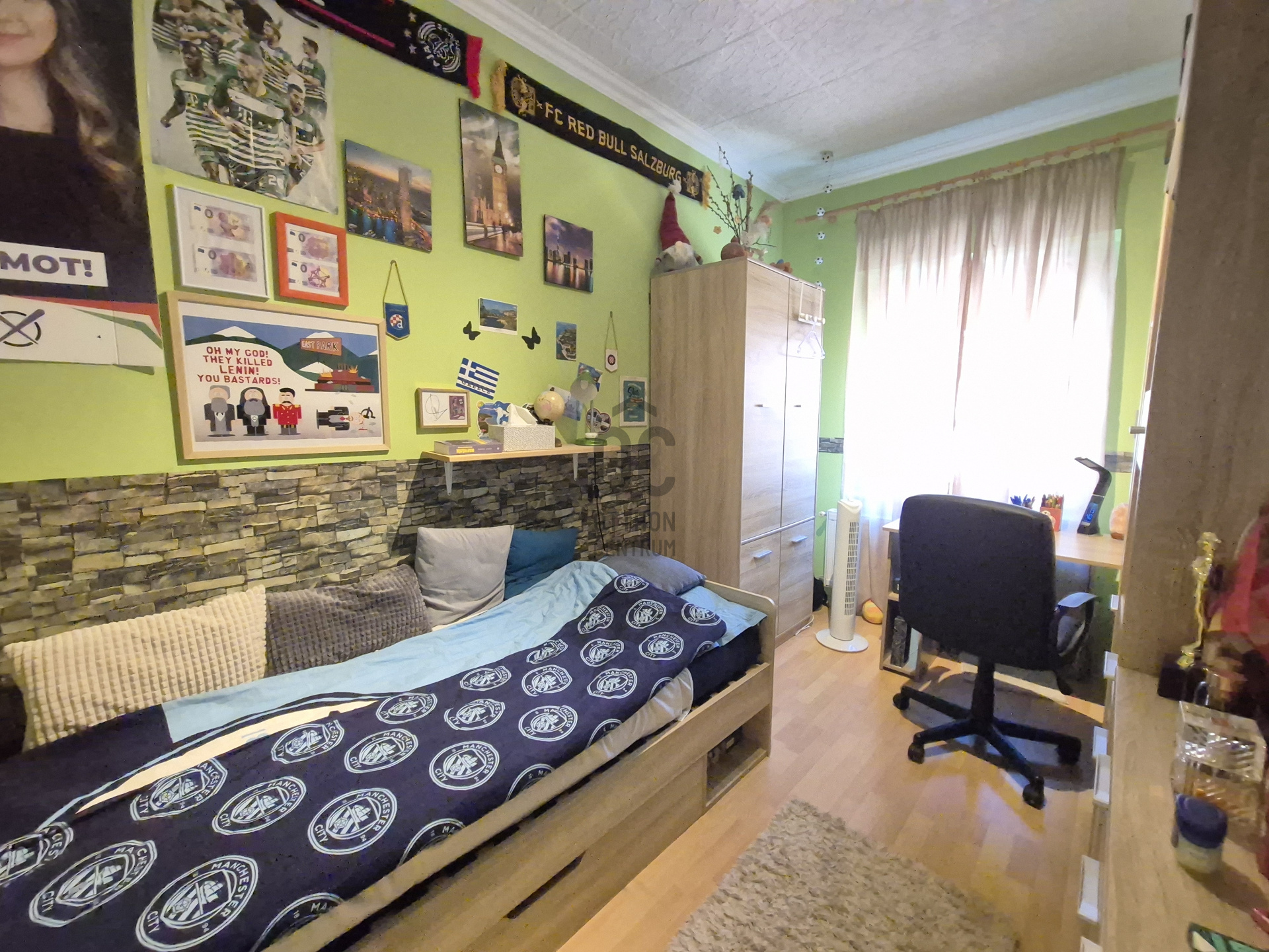 Gallery zoom image