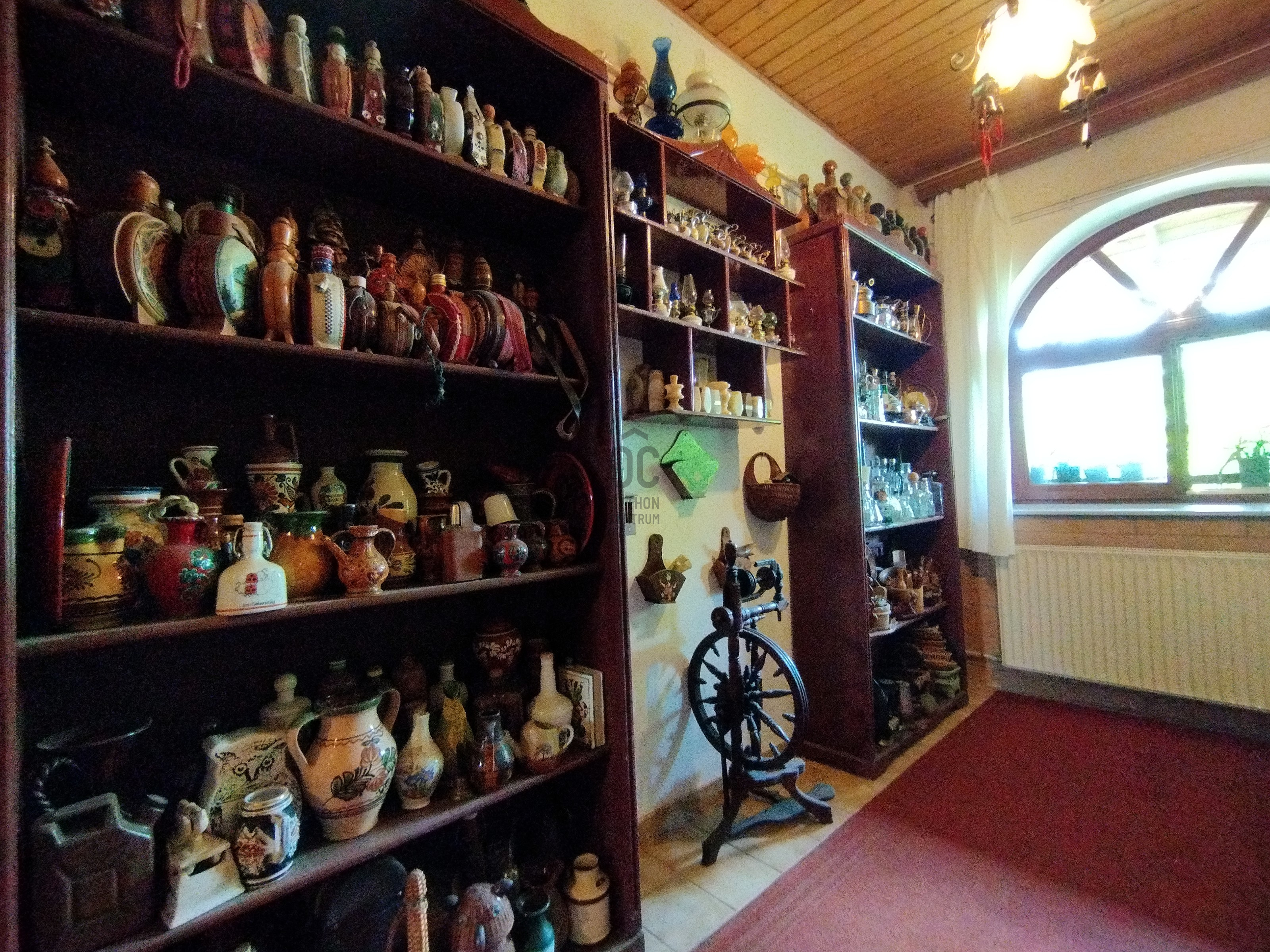 Gallery zoom image