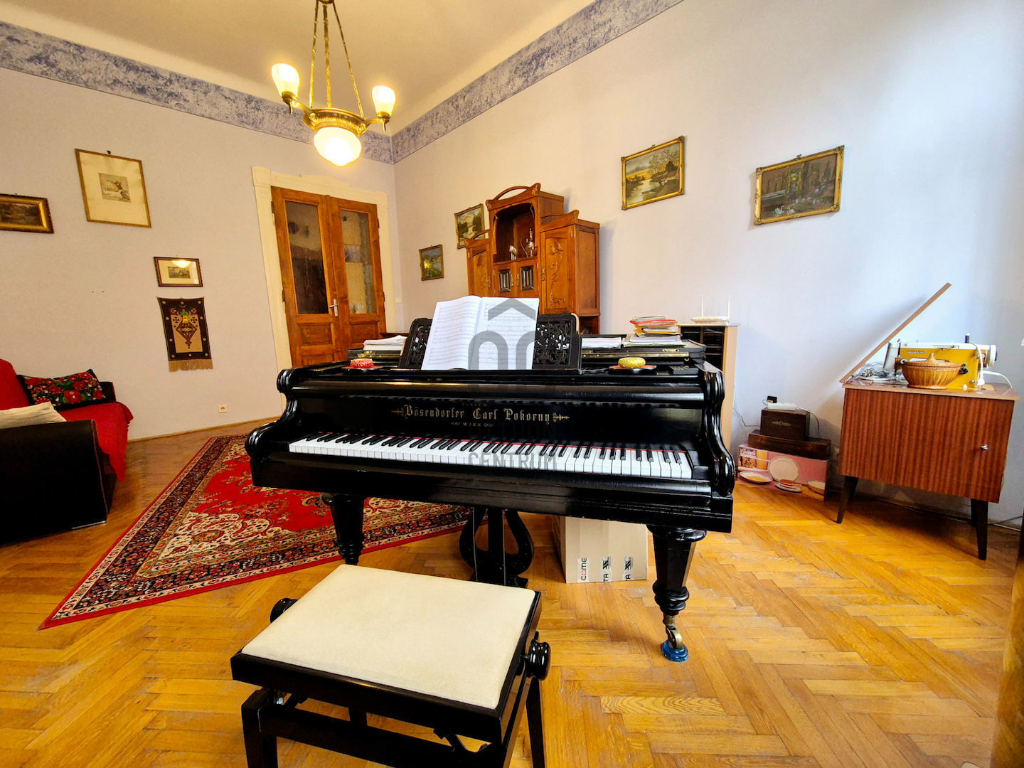 Gallery zoom image