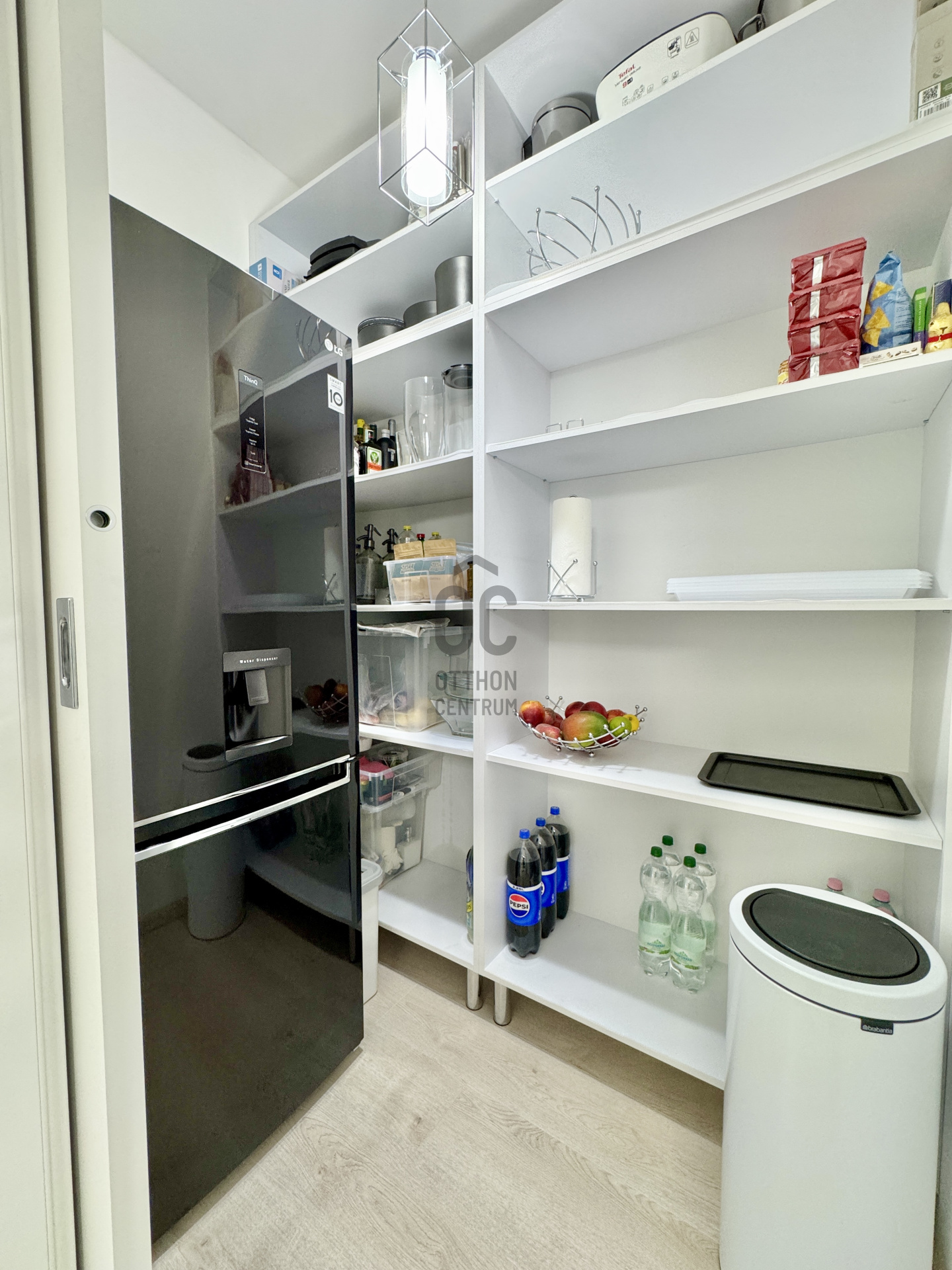 Gallery zoom image