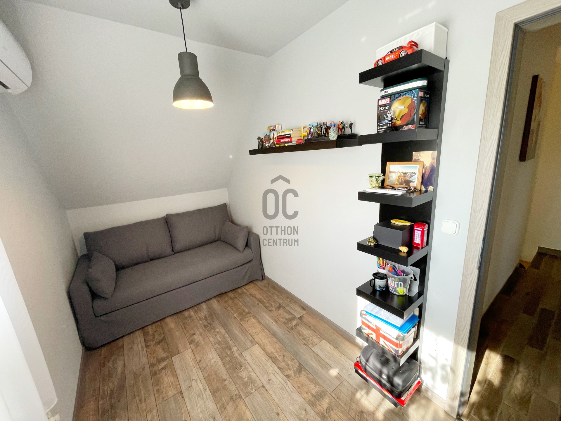 Gallery zoom image