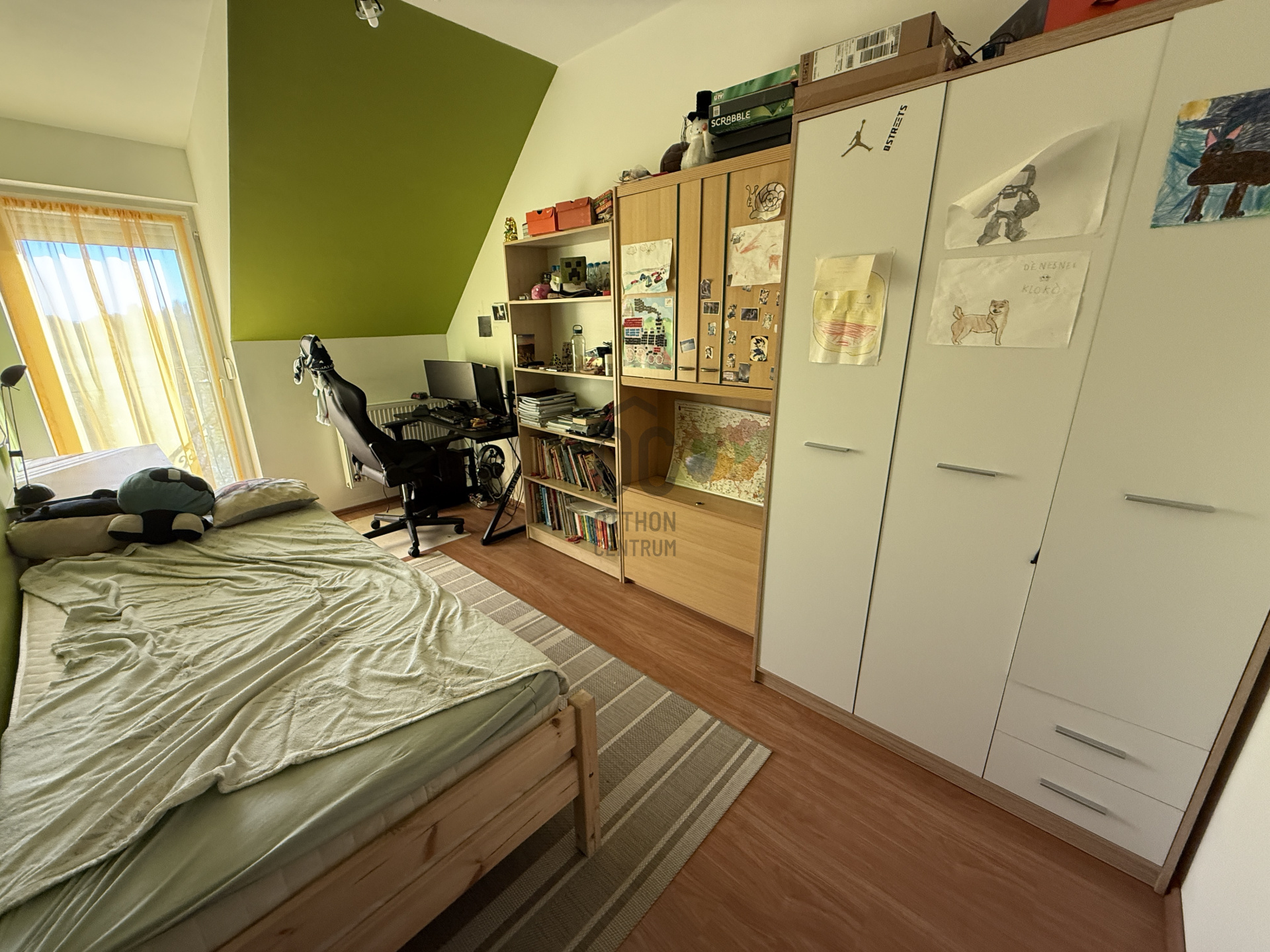 Gallery zoom image