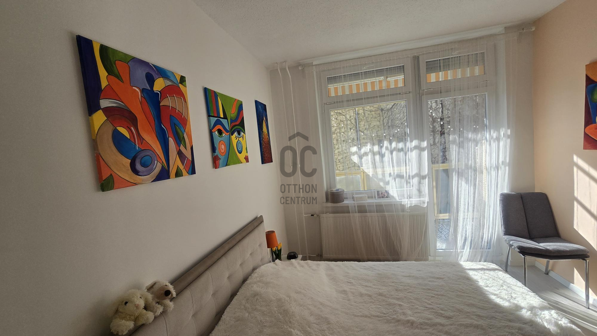 Gallery zoom image