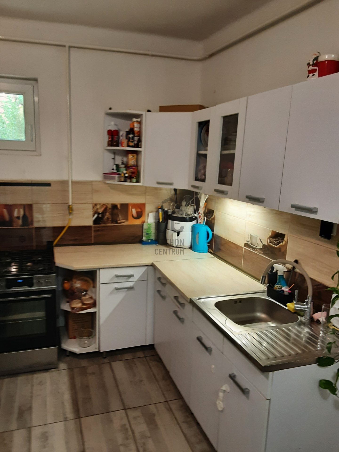 Gallery zoom image