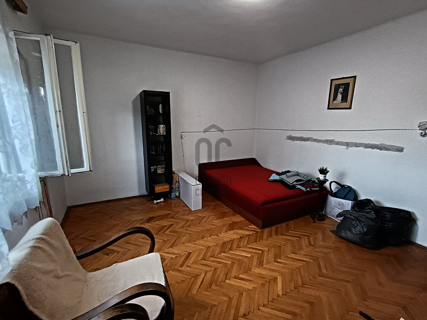 Gallery zoom image