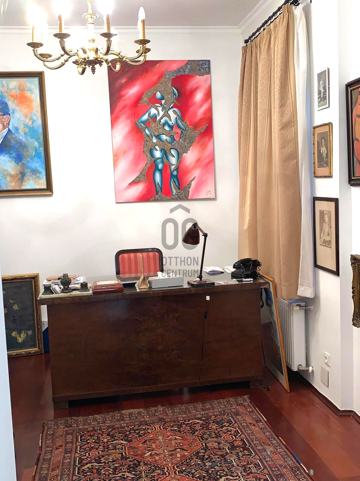 Gallery zoom image