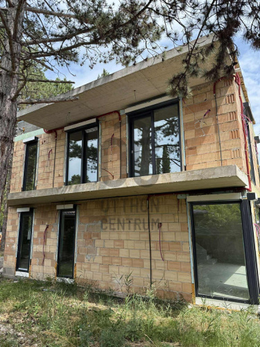 4 bed · 130m² · Ház · 169.900.000 Ft