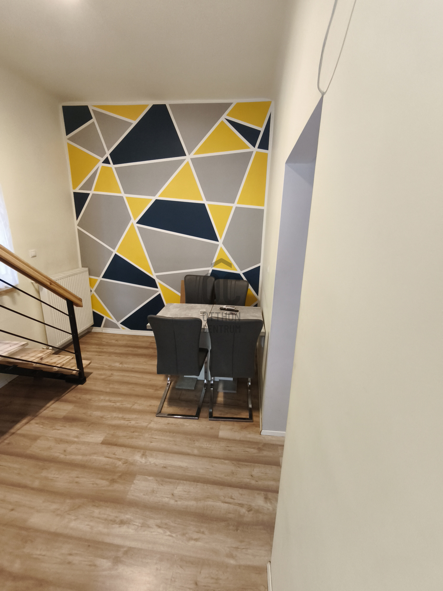 Gallery zoom image