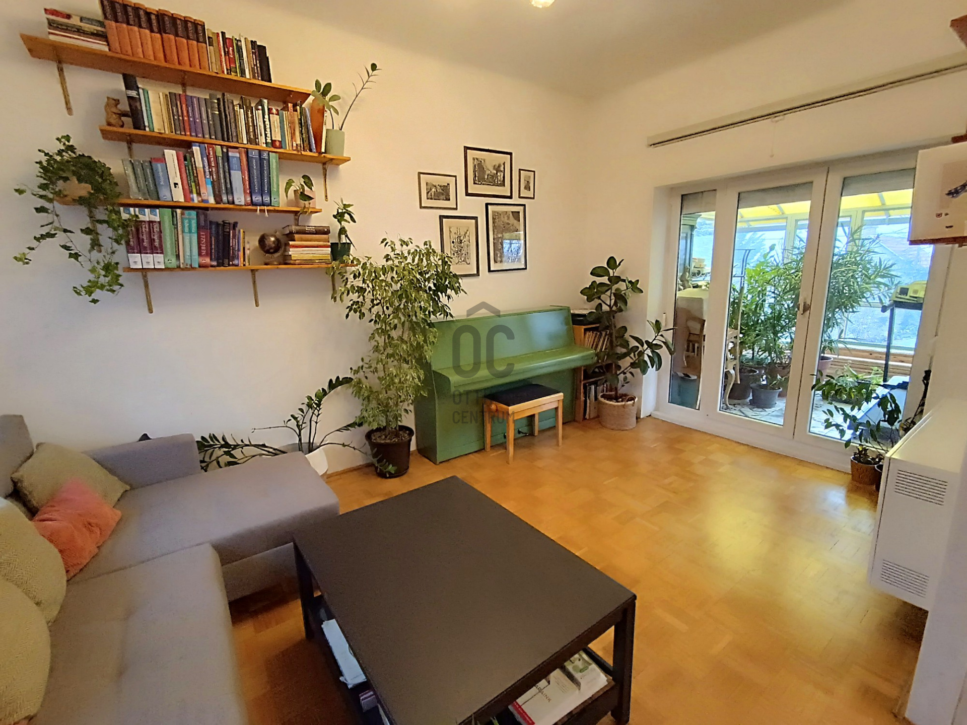 Gallery zoom image