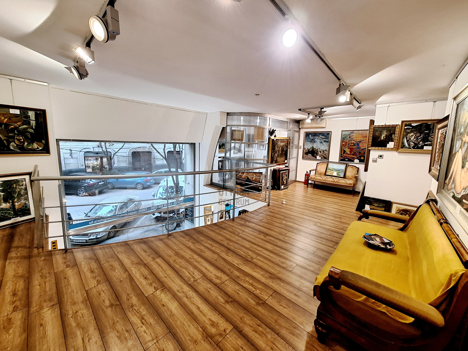Gallery zoom image