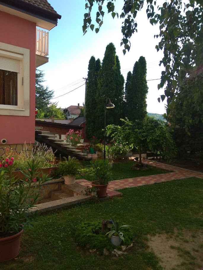 Gallery zoom image