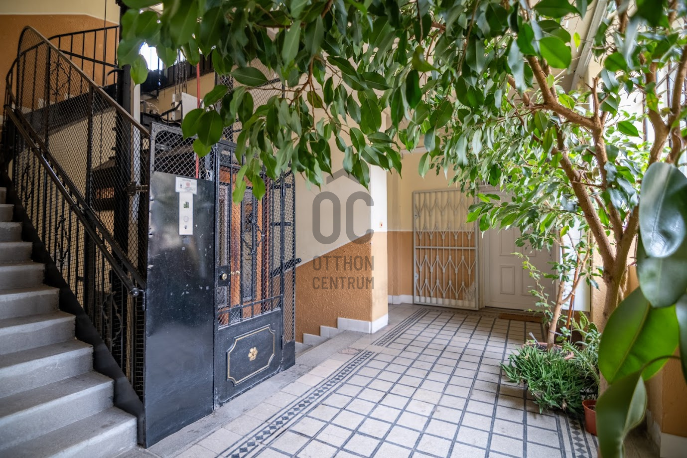 Gallery zoom image