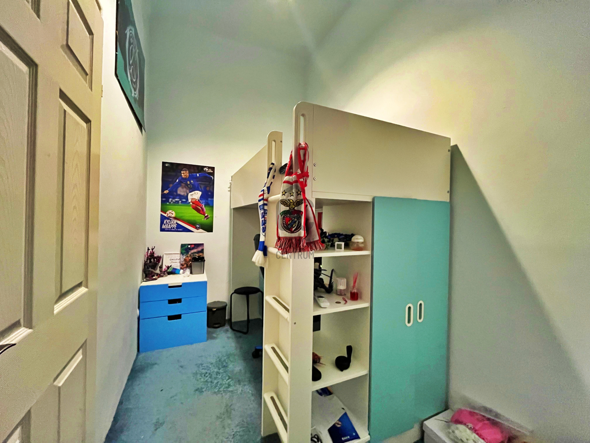 Gallery zoom image