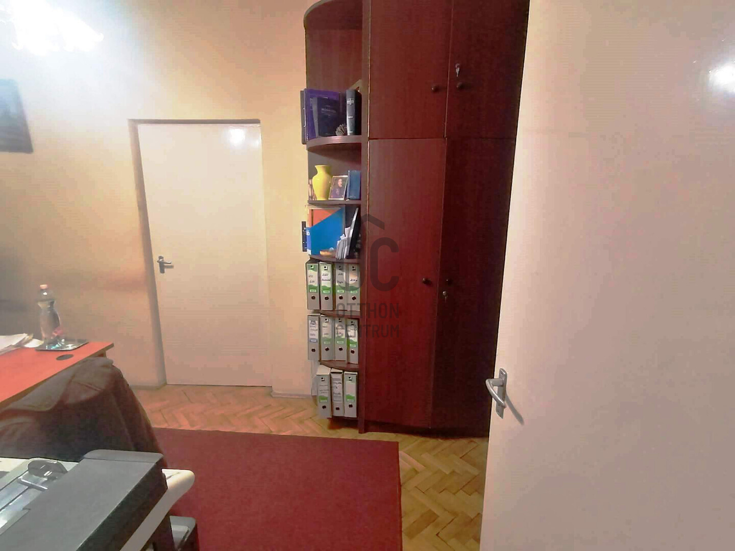 Gallery zoom image