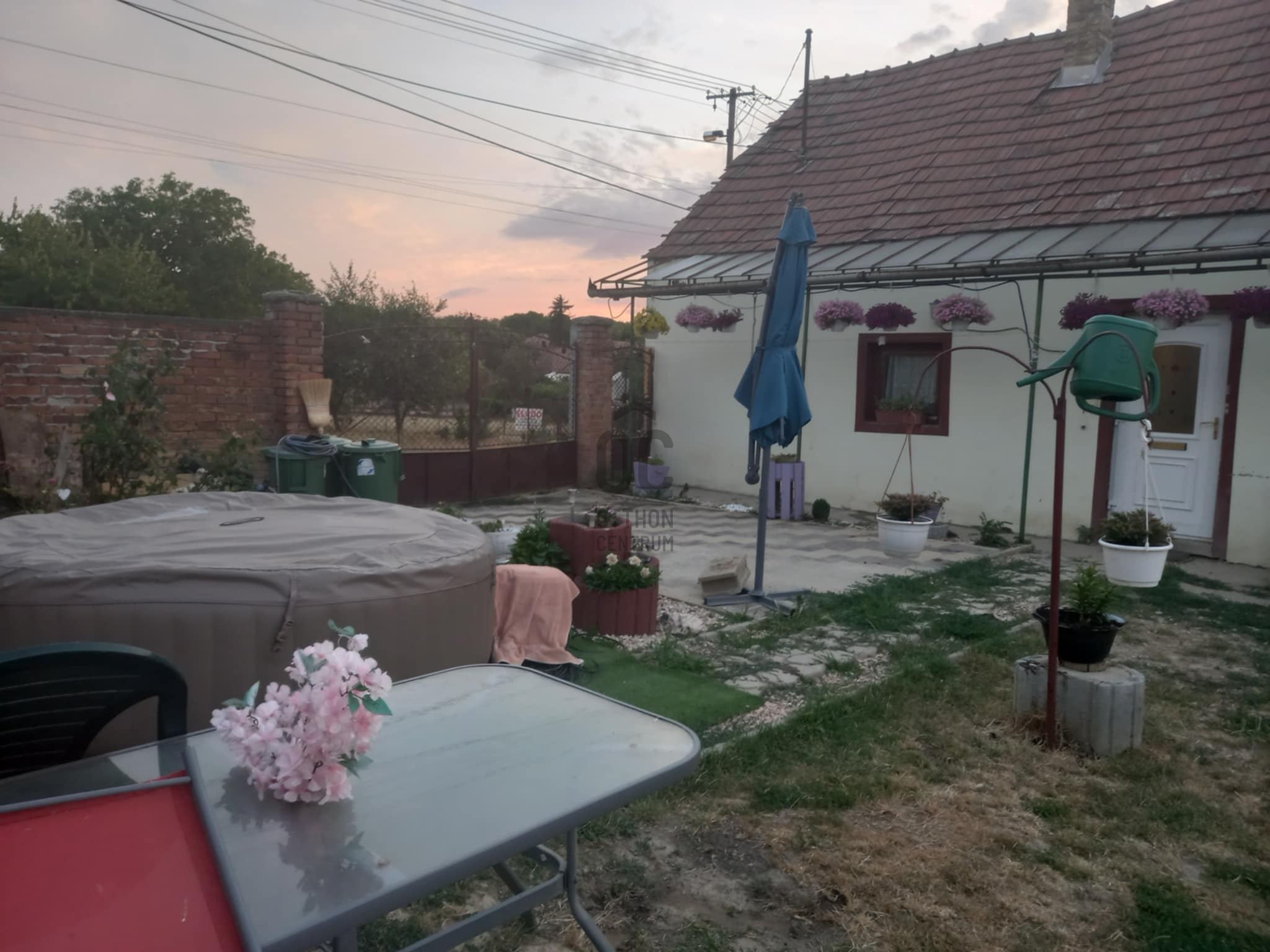 Gallery zoom image