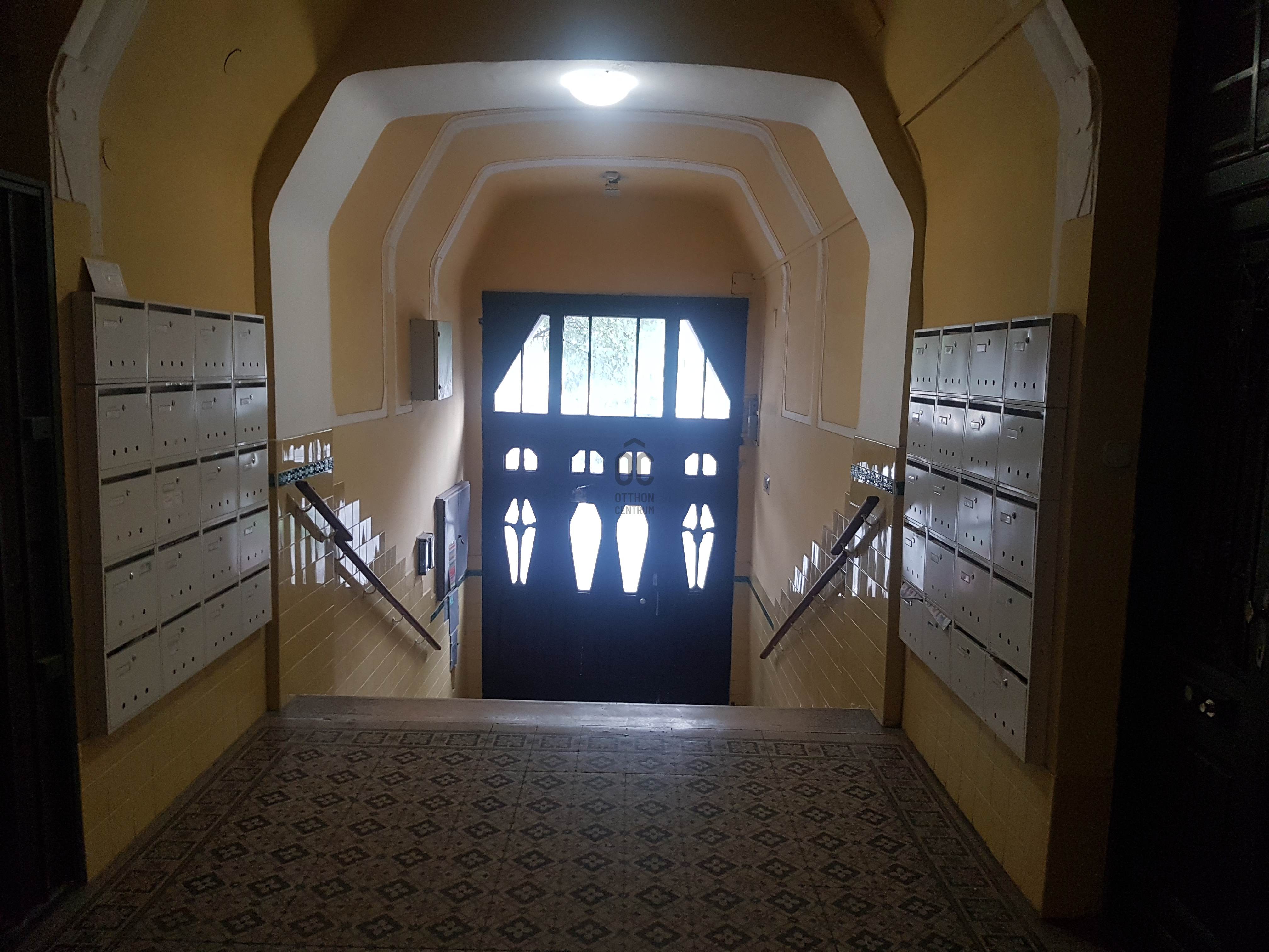 Gallery zoom image