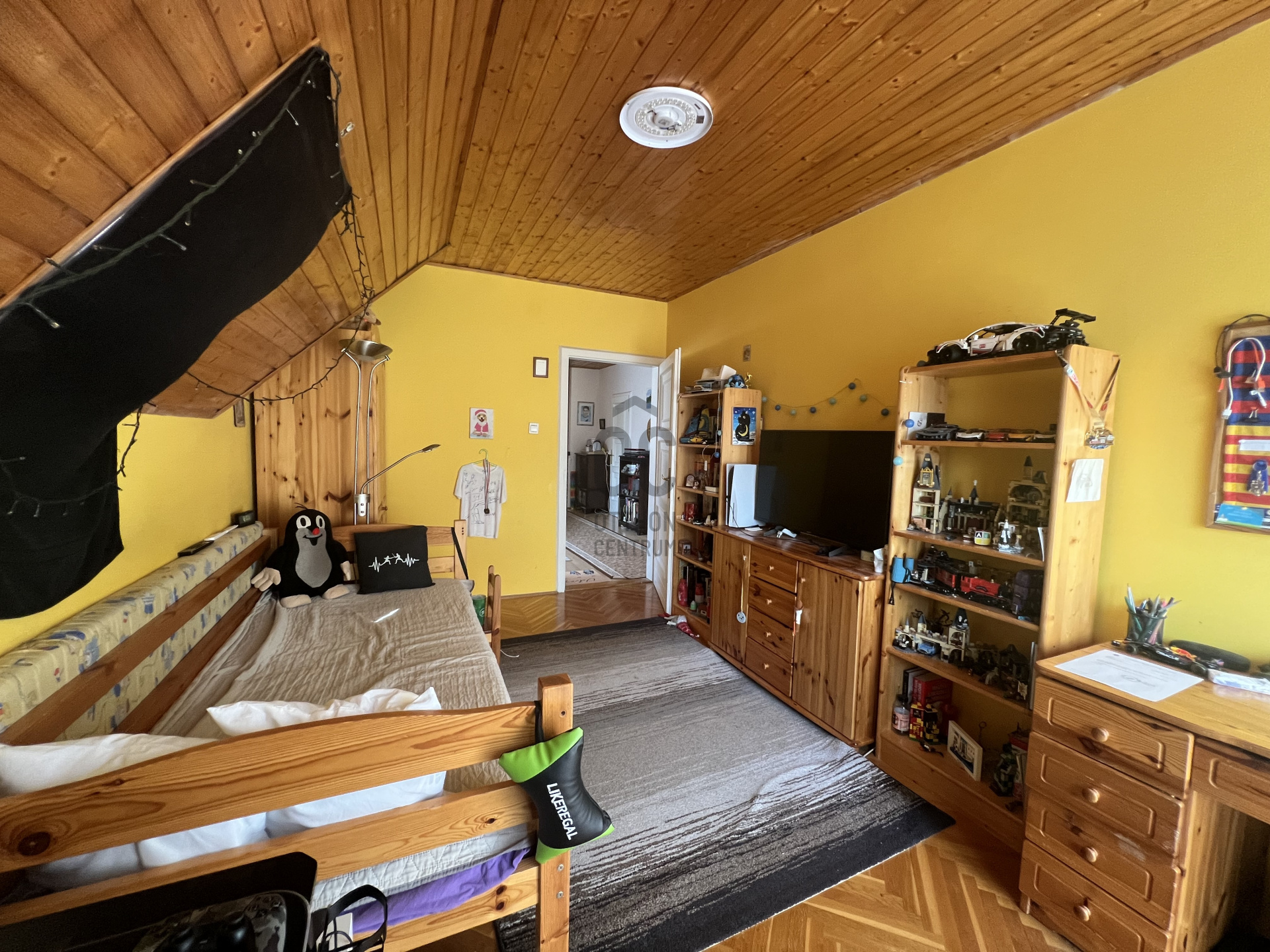 Gallery zoom image