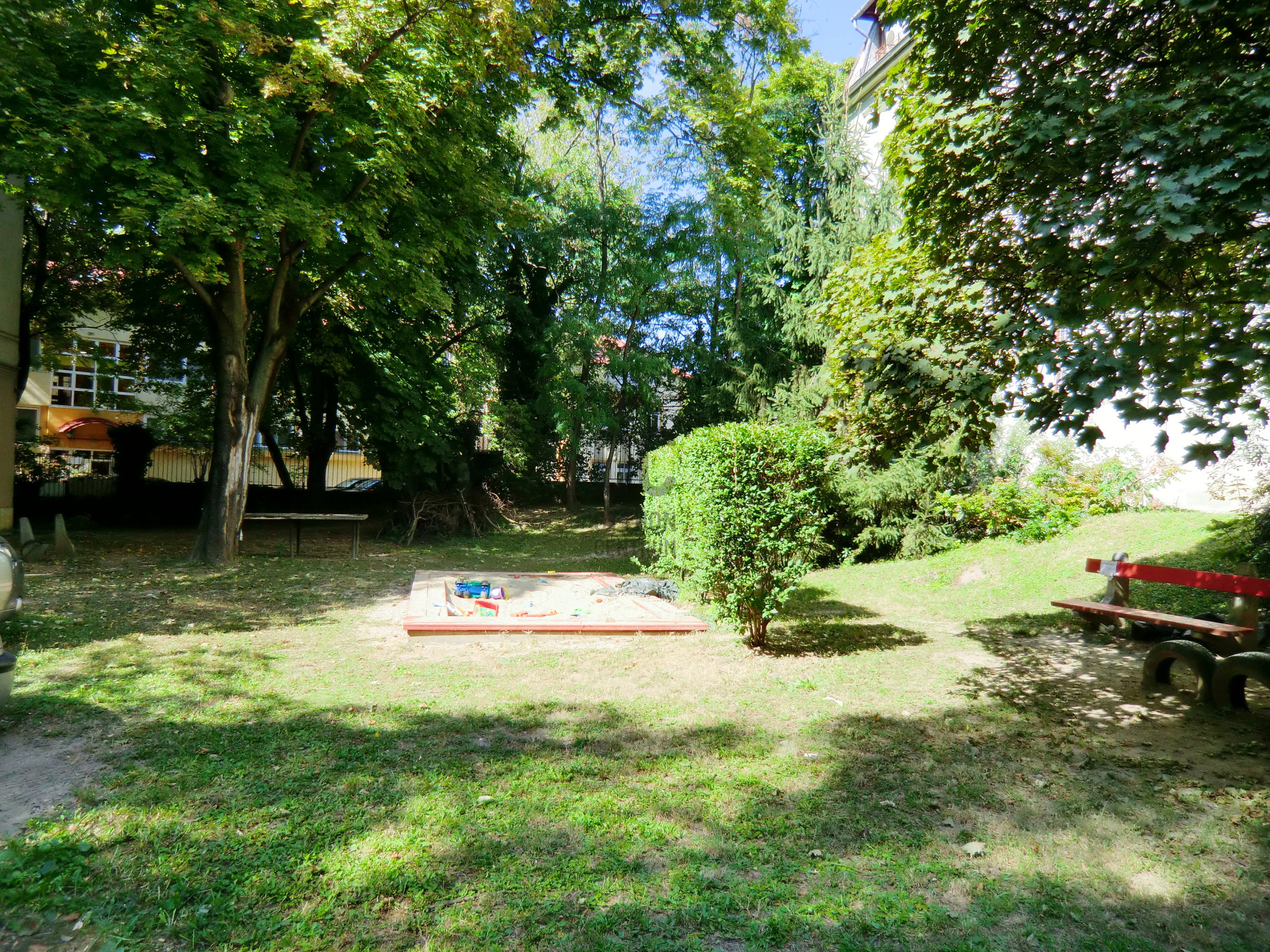 Gallery zoom image