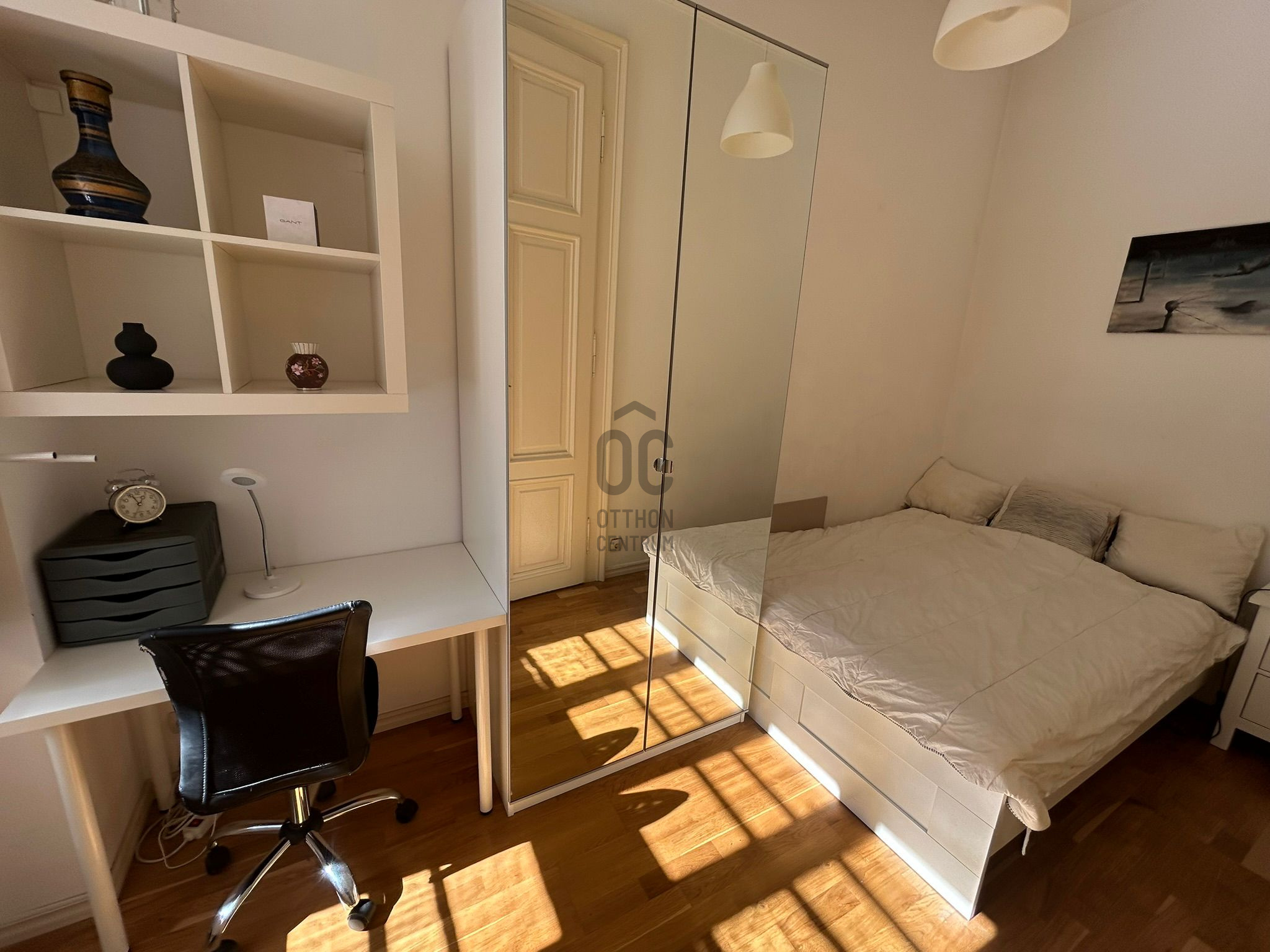 Gallery zoom image