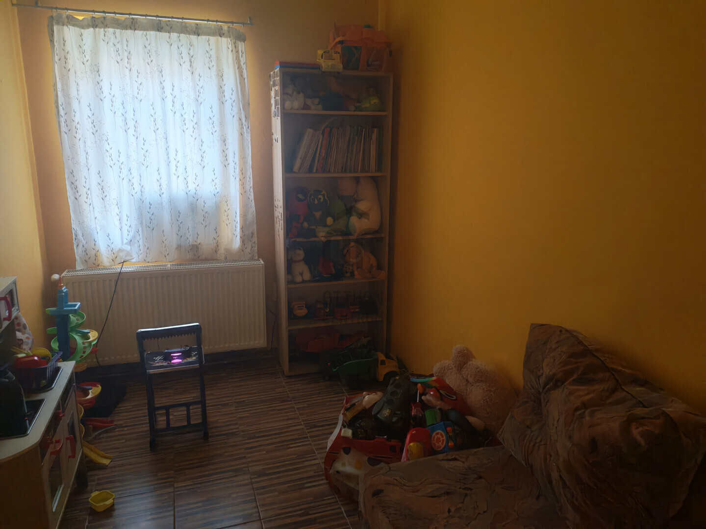 Gallery zoom image