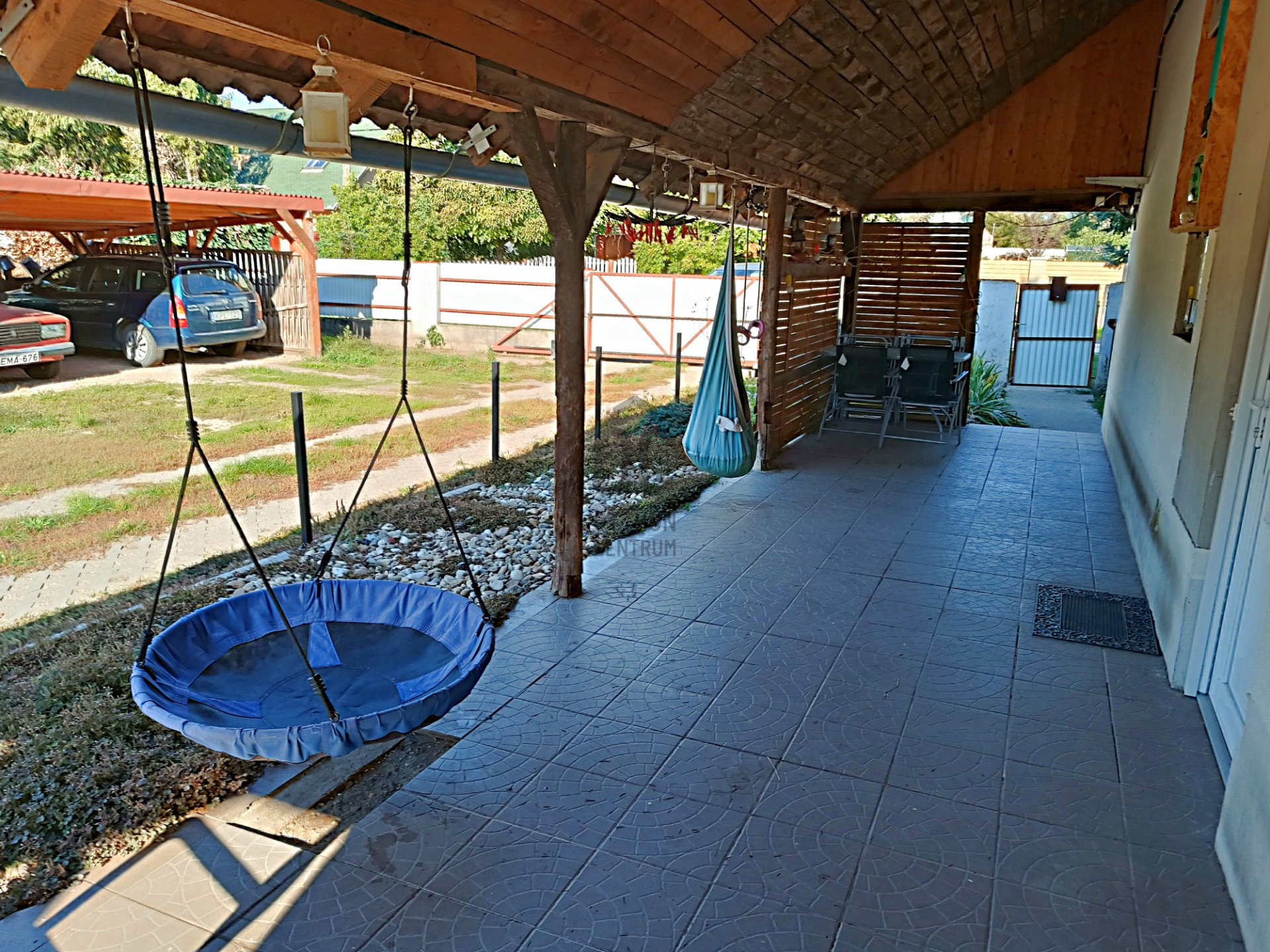 Gallery zoom image