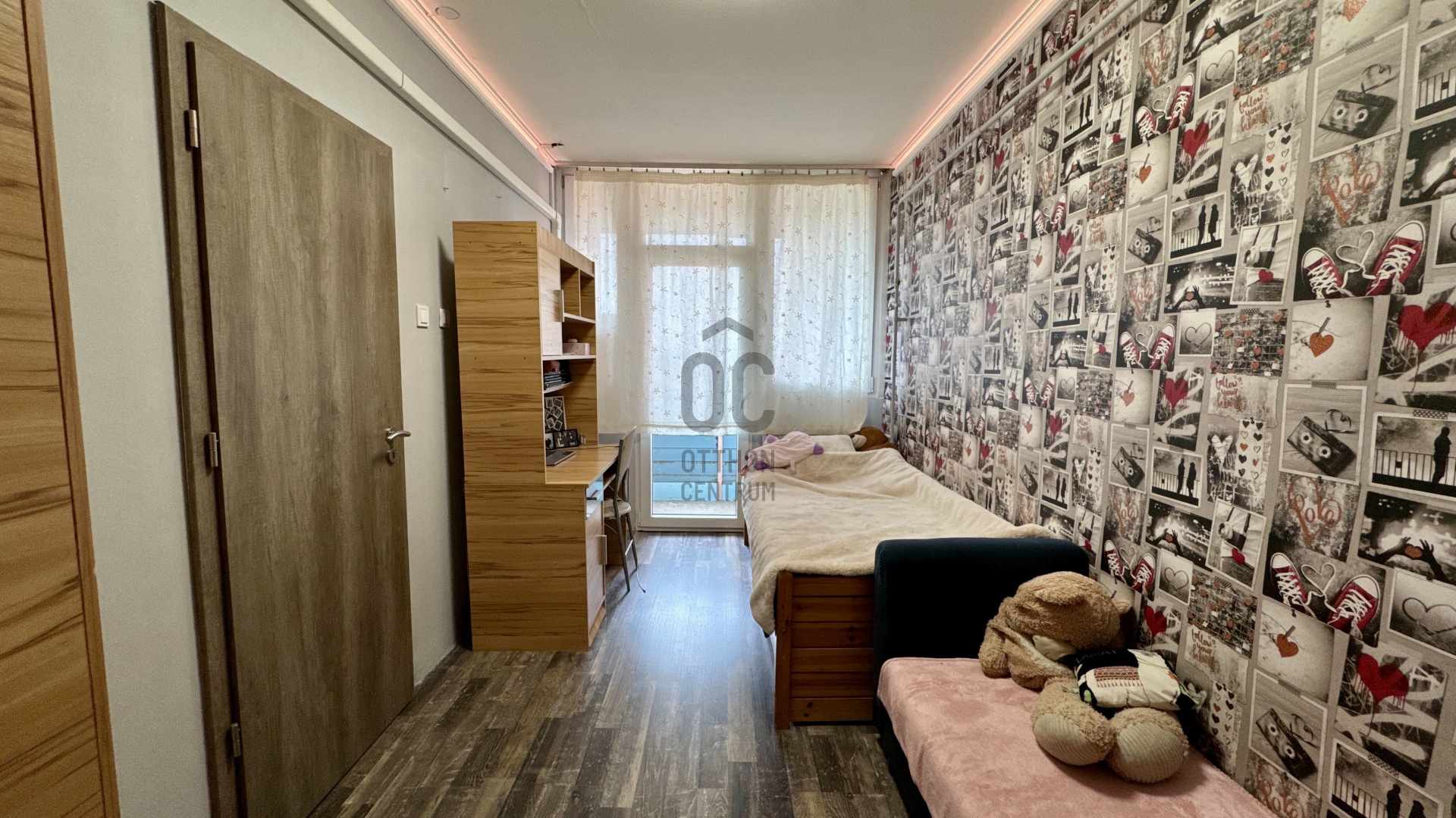 Gallery zoom image