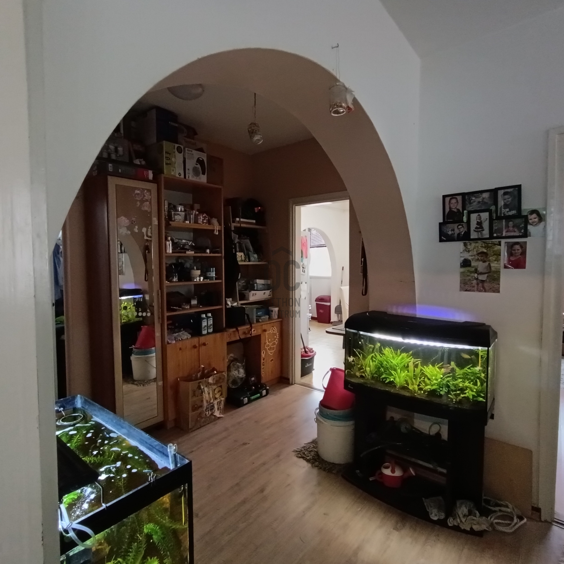 Gallery zoom image