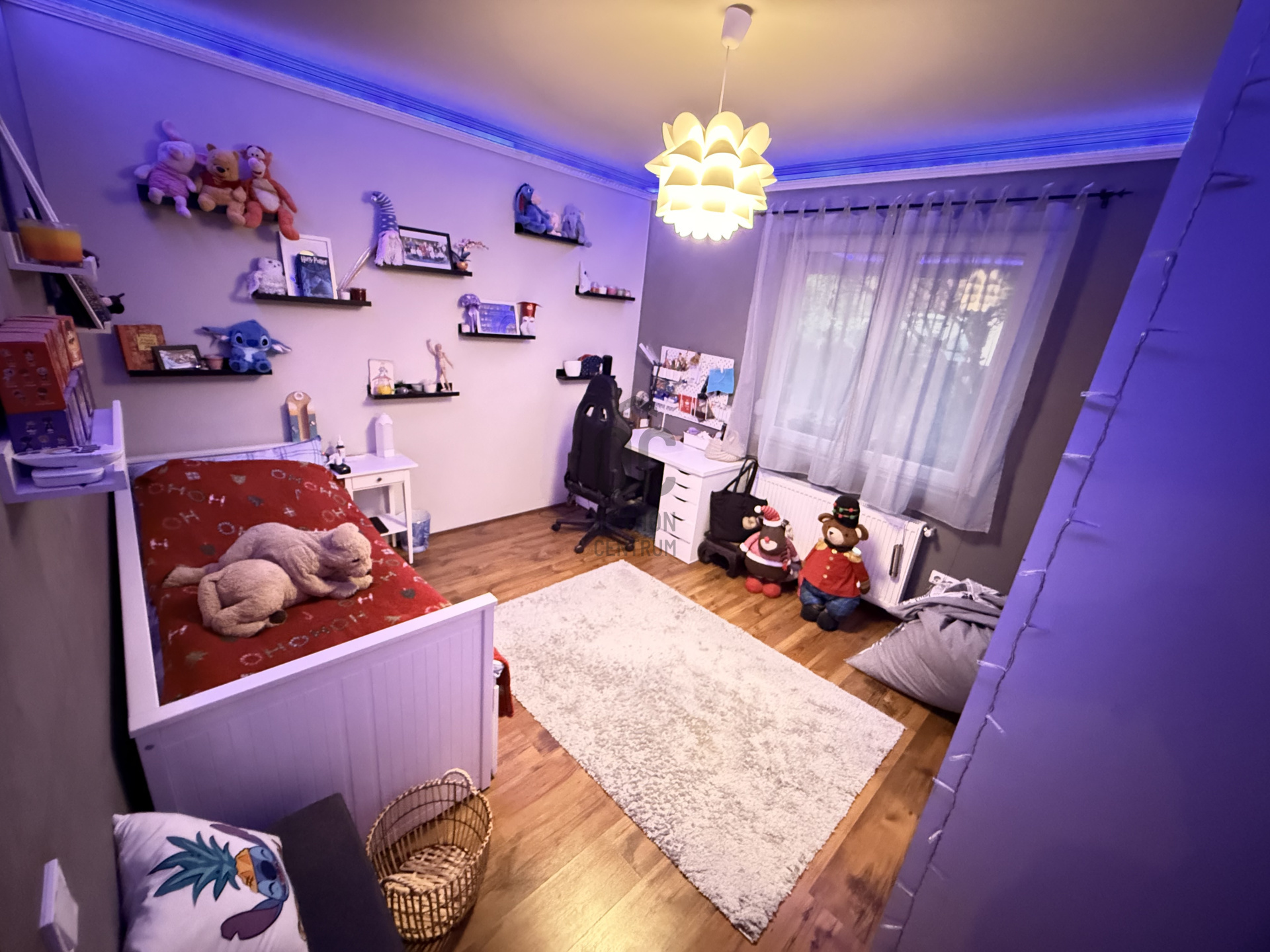 Gallery zoom image