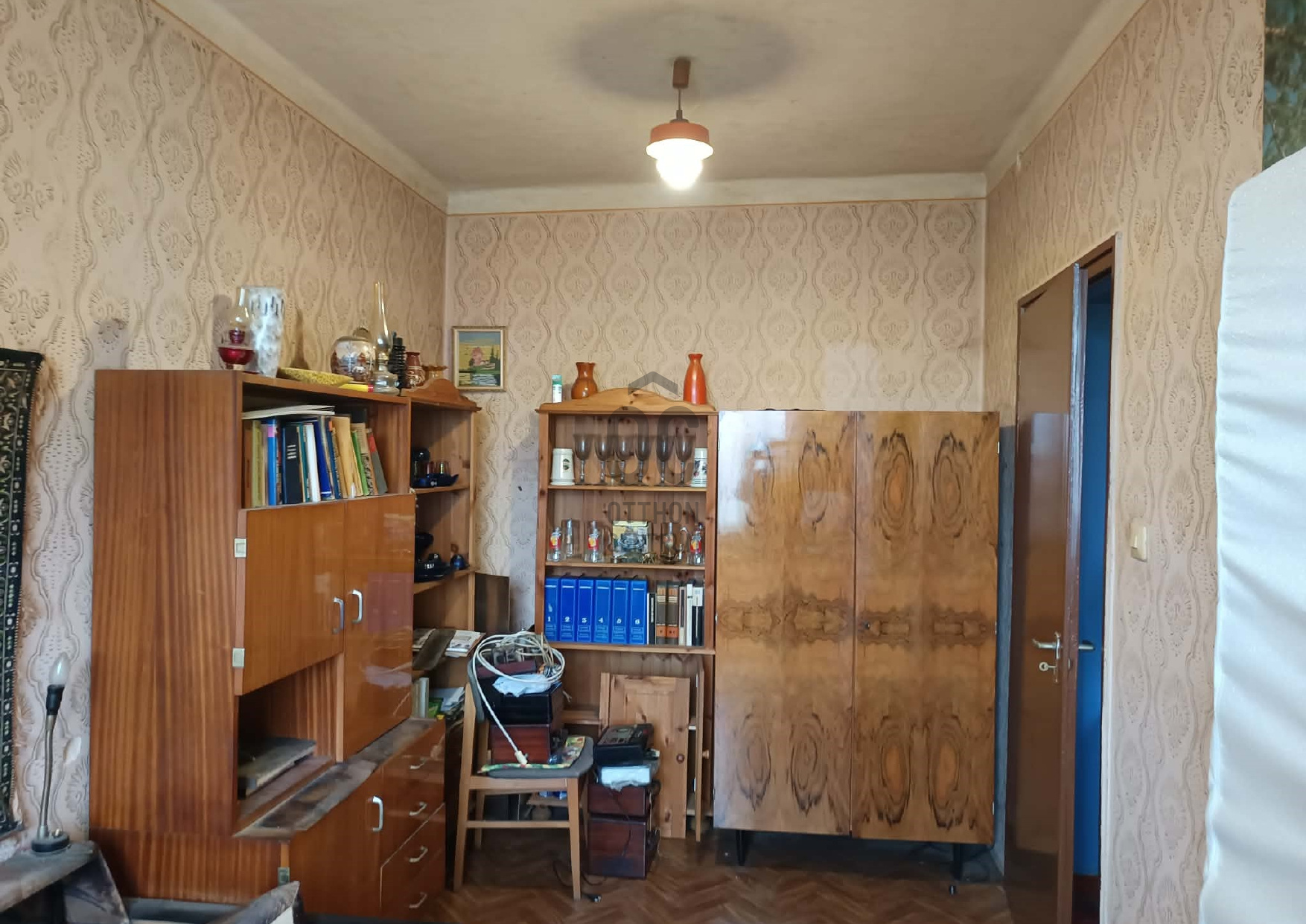 Gallery zoom image