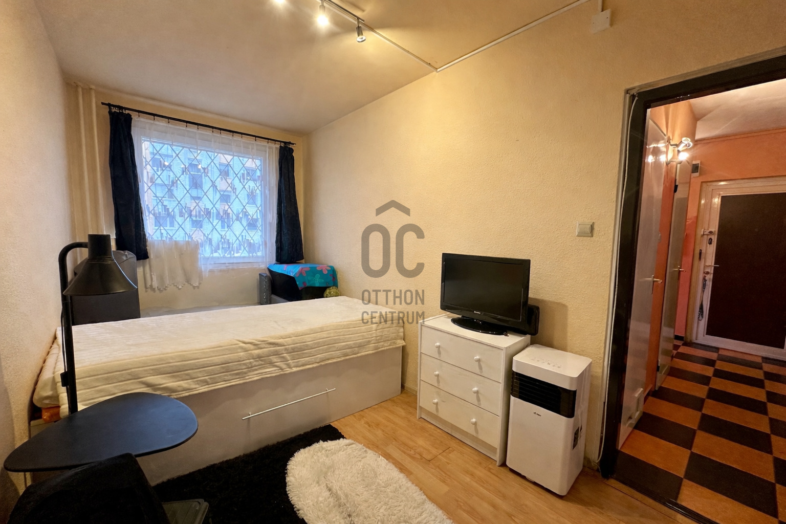 Gallery zoom image