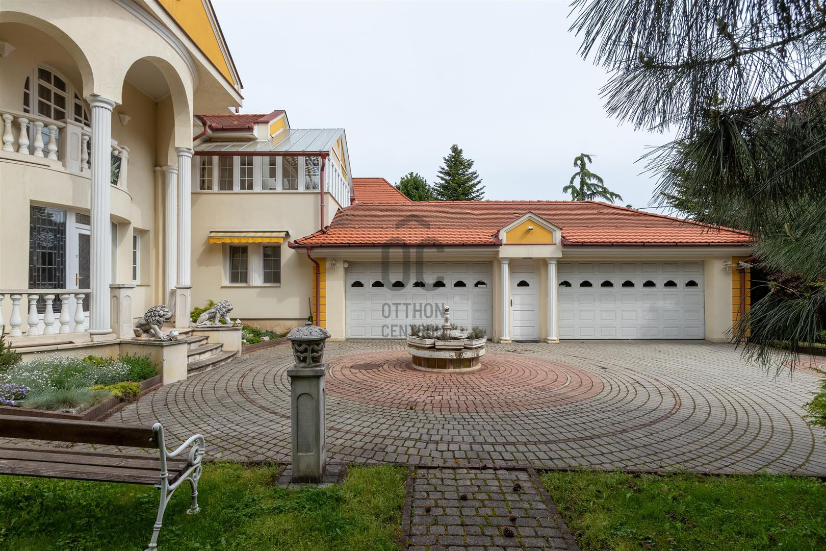 Gallery zoom image