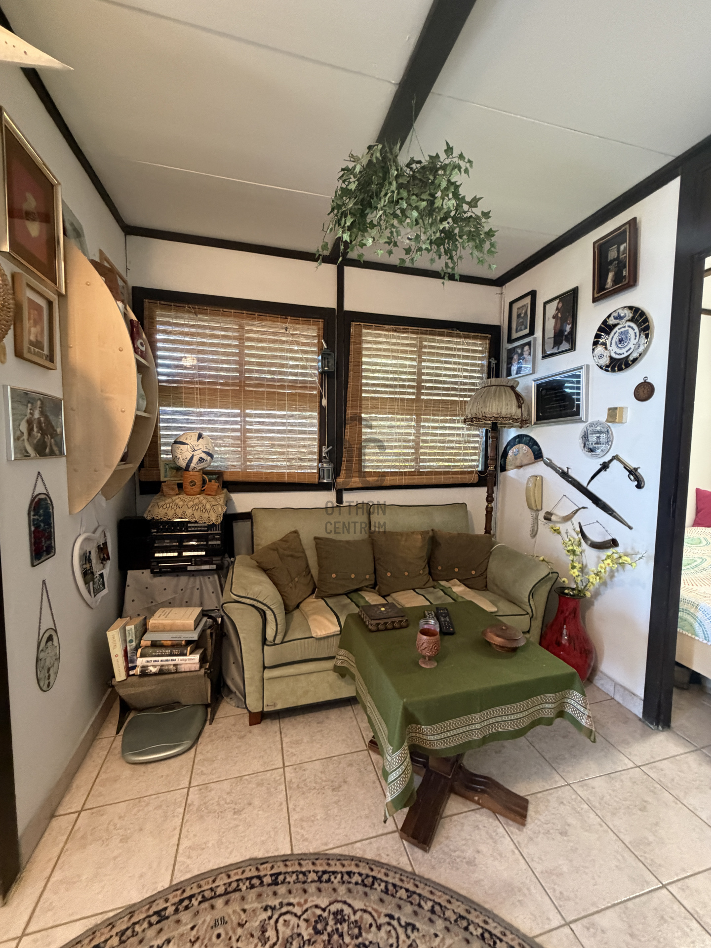 Gallery zoom image