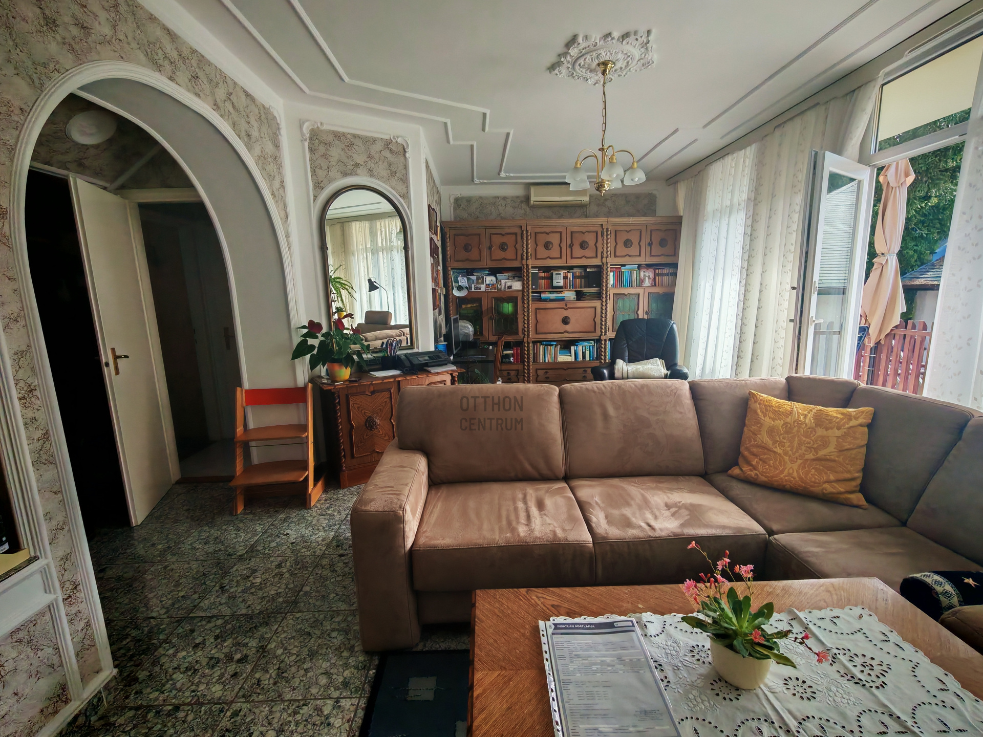 Gallery zoom image