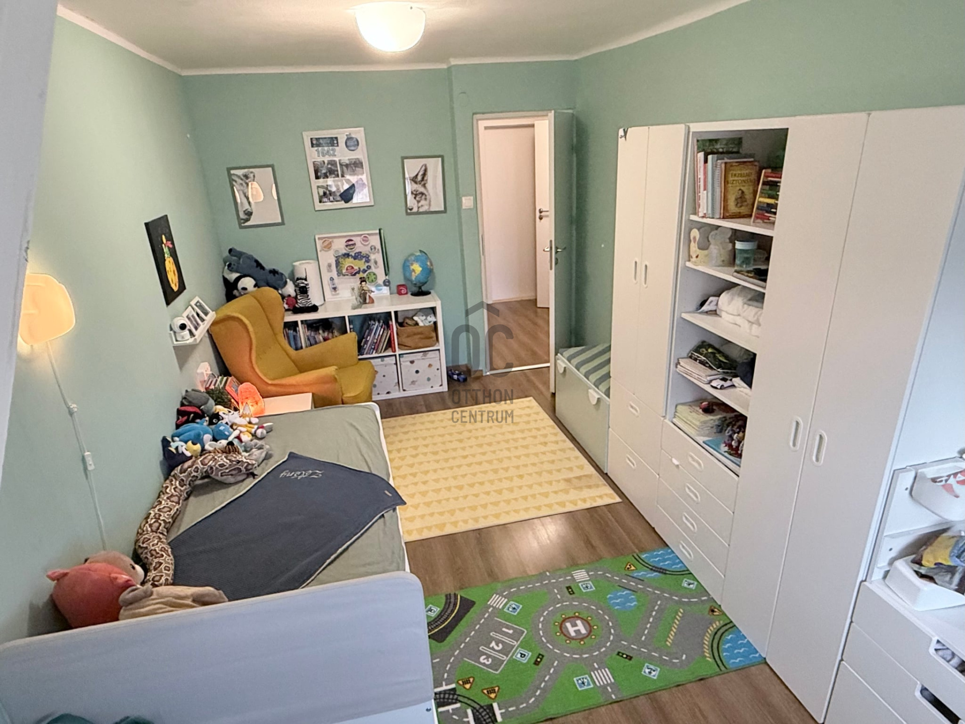 Gallery zoom image