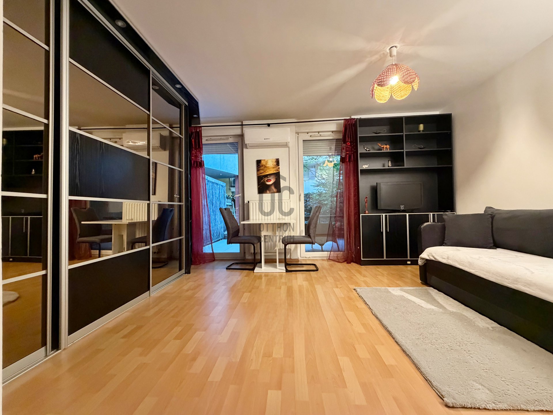 Gallery zoom image