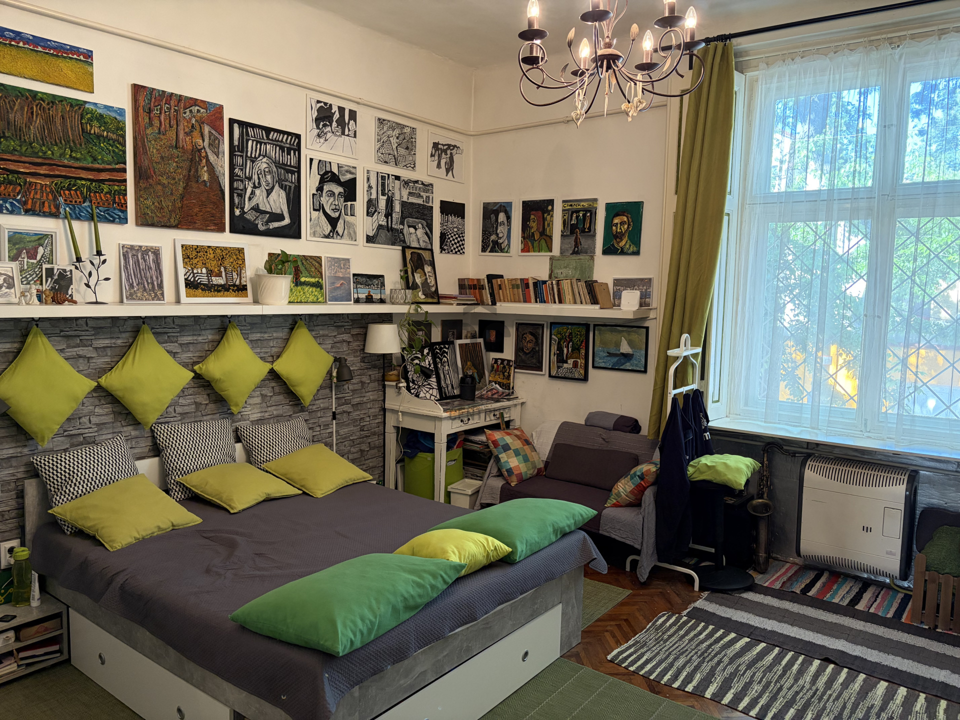 Gallery zoom image