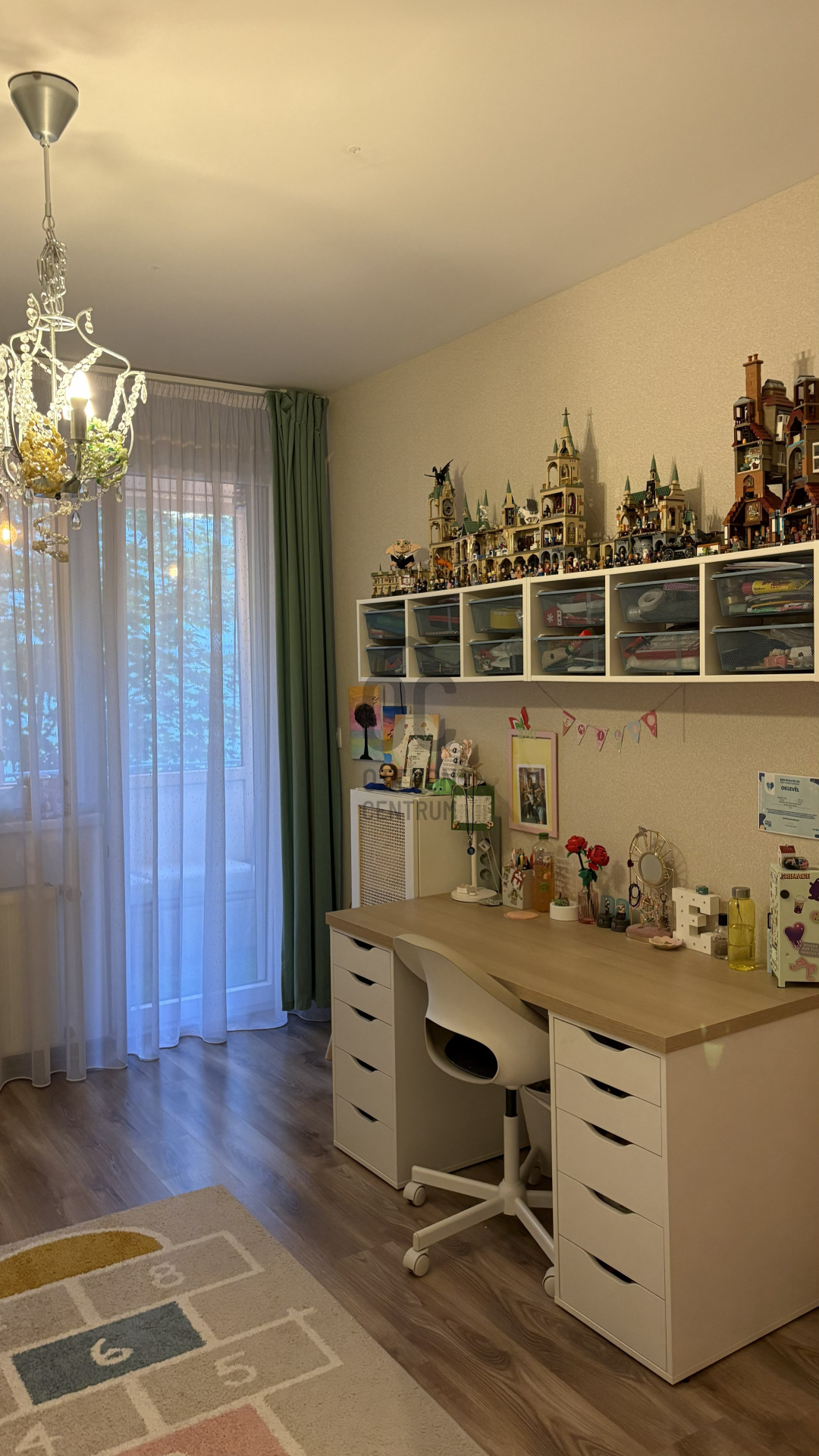 Gallery zoom image