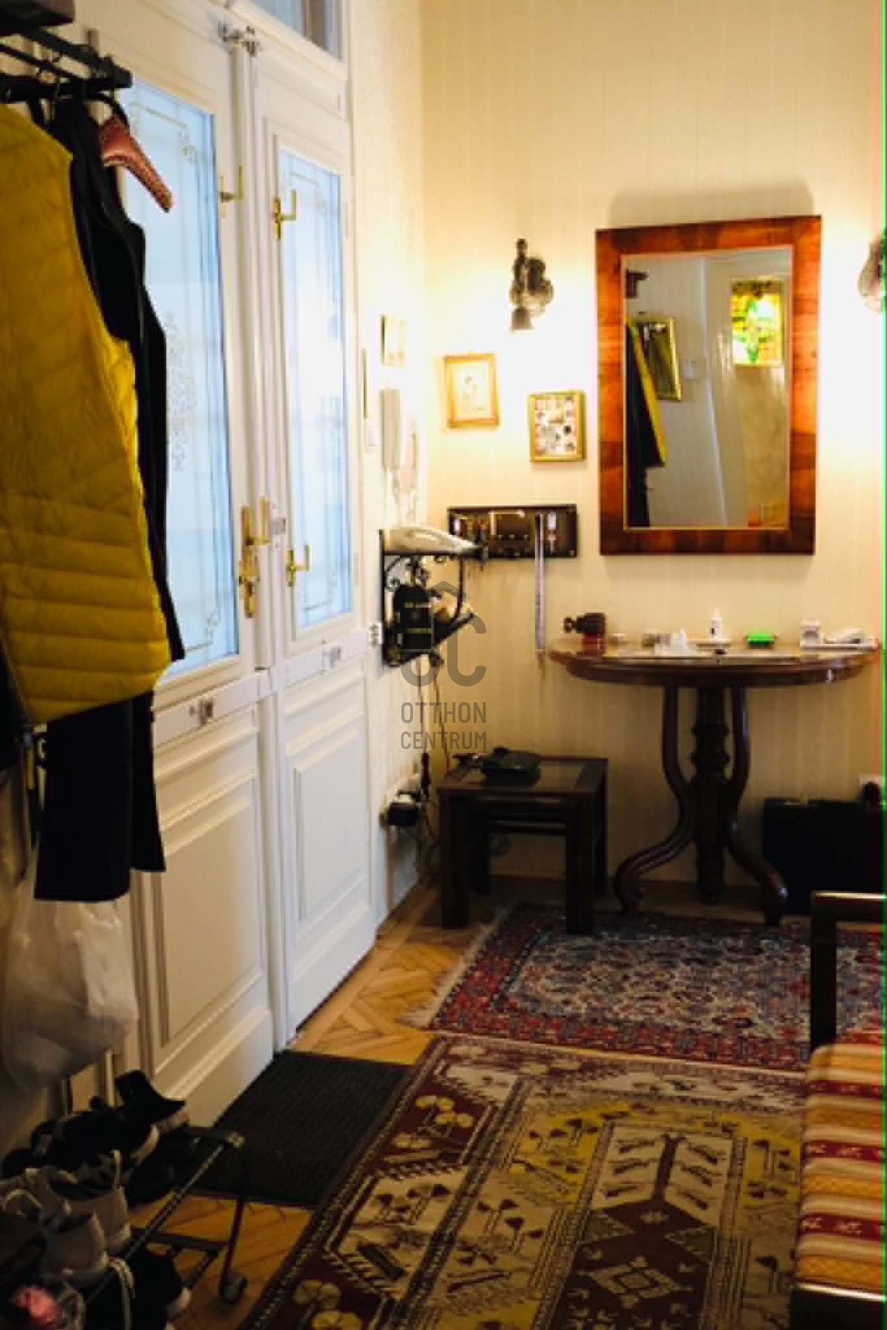 Gallery zoom image