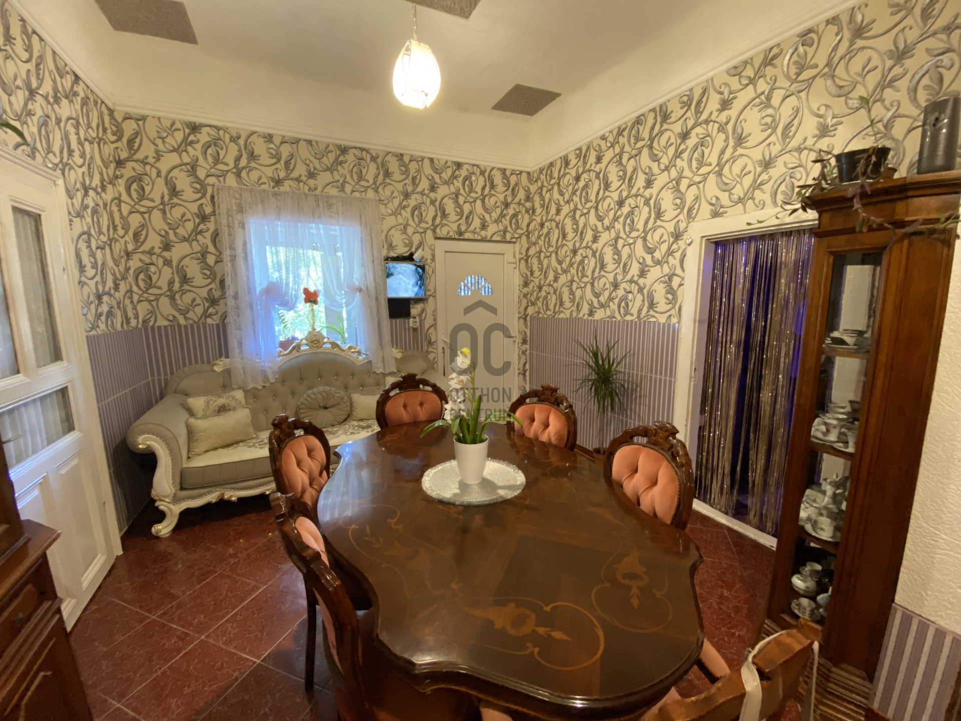 Gallery zoom image
