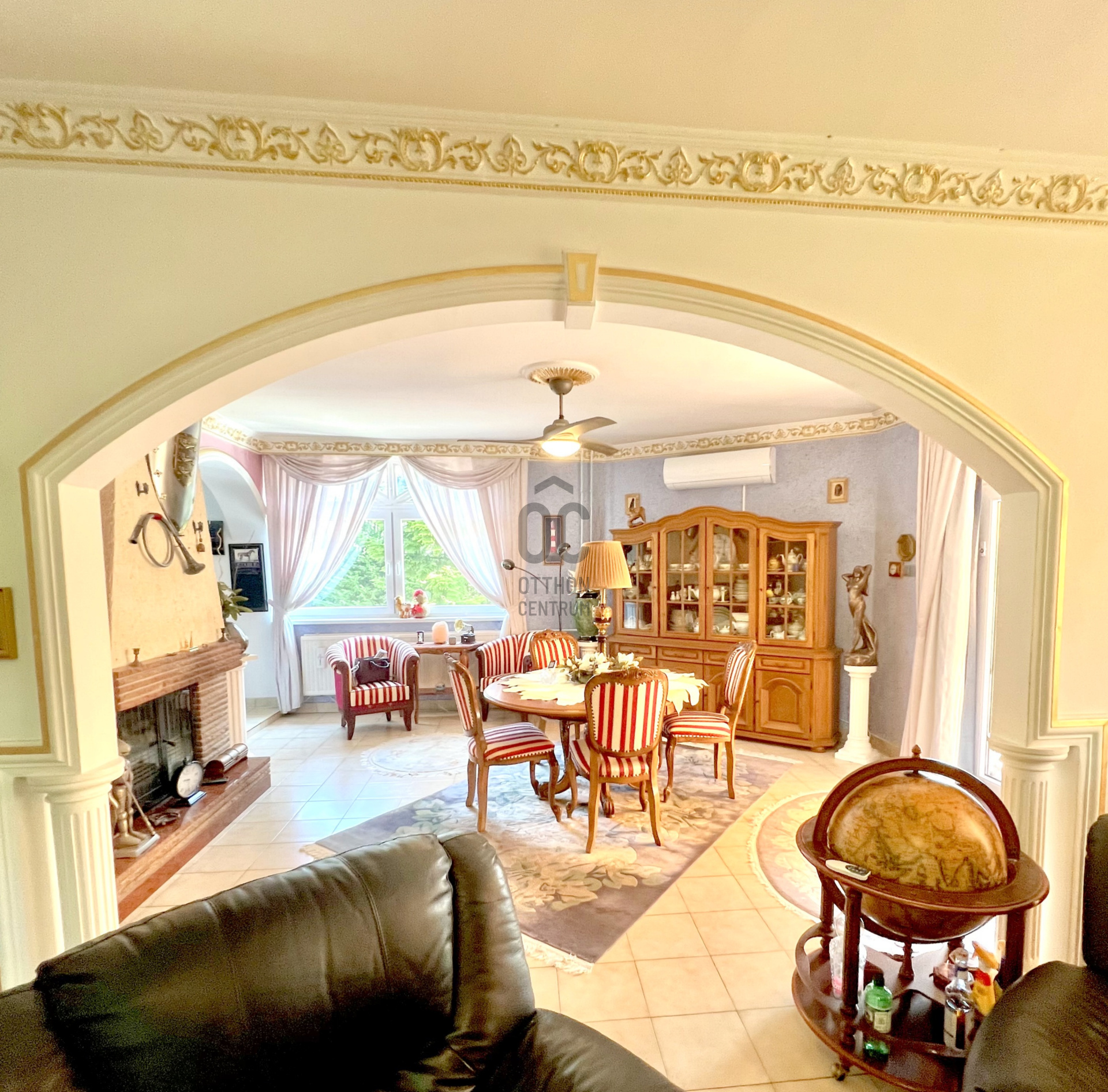 Gallery zoom image