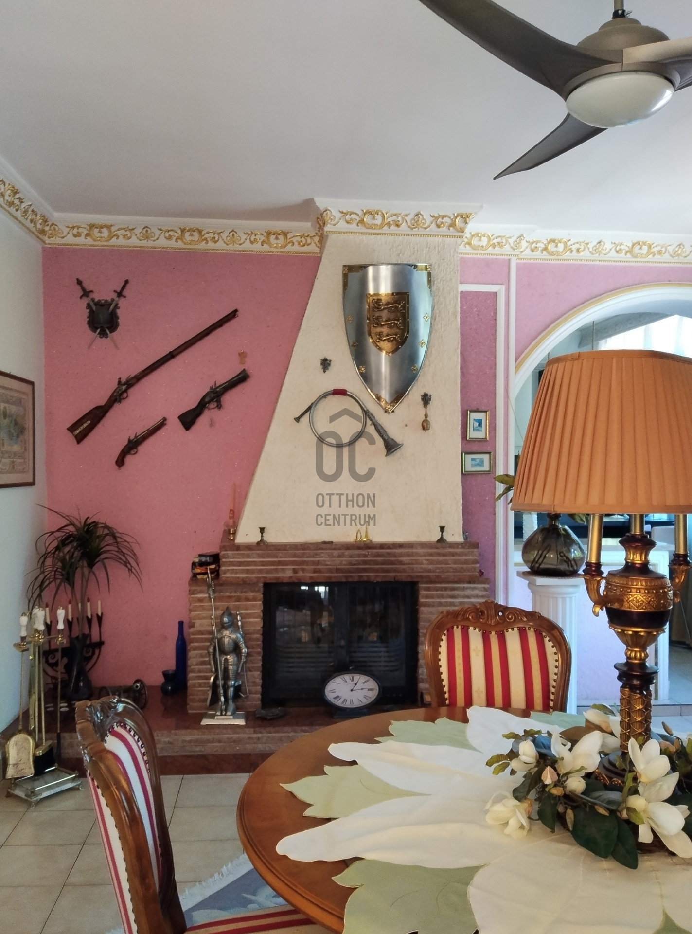 Gallery zoom image