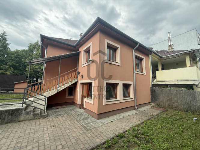 3 bed · 1212m² · Családi ház · 220.000.000 Ft