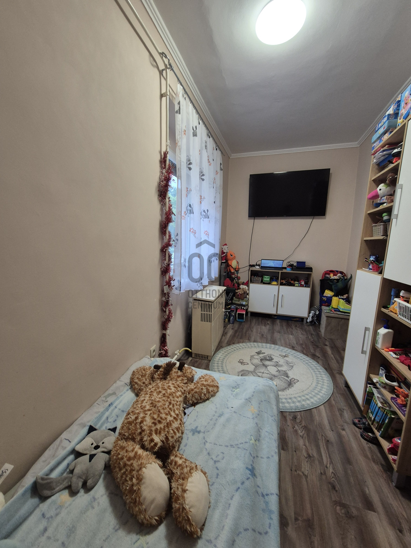 Gallery zoom image